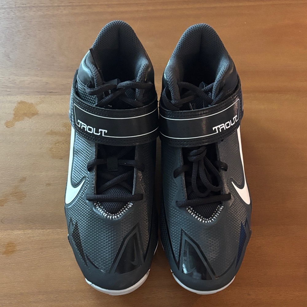 Nike Mile Trout Cleats
